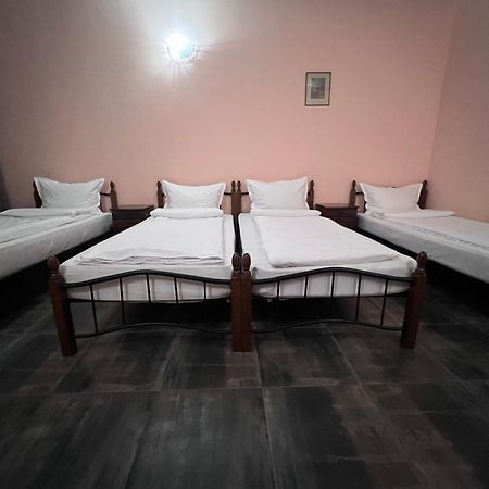 Хотел Антик Pernik Ngoại thất bức ảnh