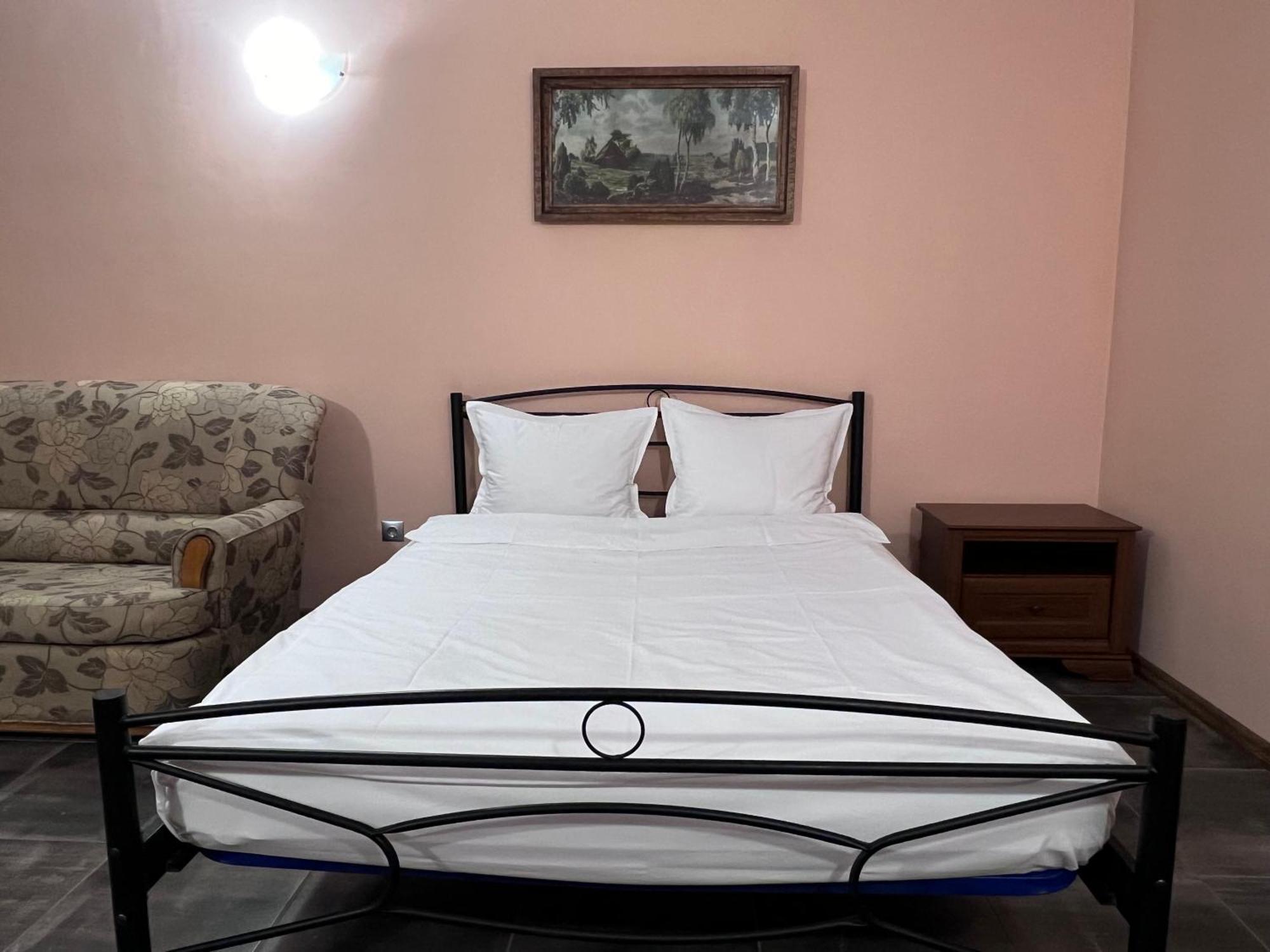 Хотел Антик Pernik Ngoại thất bức ảnh